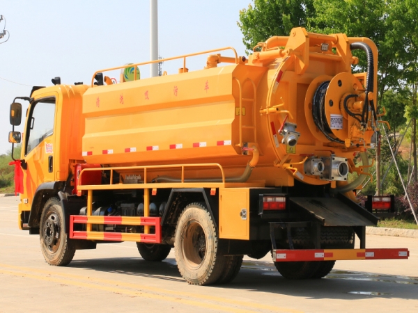 國(guó)六大福瑞卡 10方 清洗吸污車（廂式）