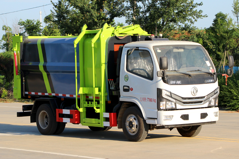 國(guó)六小多利卡 4.5方 餐廚垃圾車