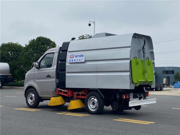 國六長安2方（0.5水1.5塵）掃路車