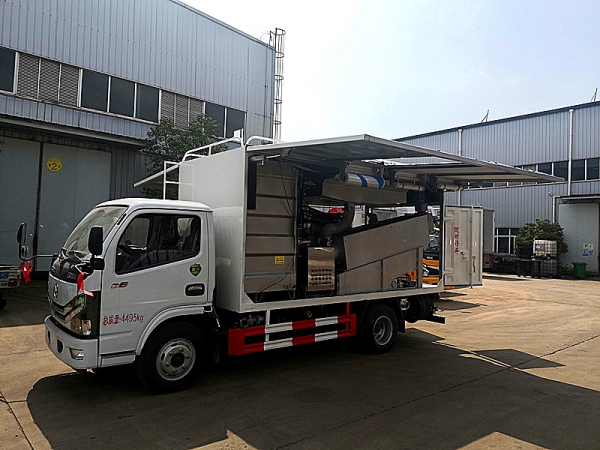 藍(lán)牌吸污凈化車