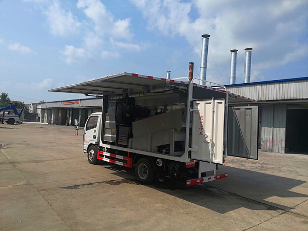 藍(lán)牌吸污凈化車