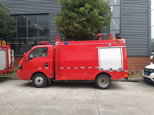 國六東風途逸小型消防車2噸